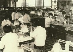 1970年開始，為在短期內(nèi)改變中成藥生產(chǎn)的落后面貌，中國藥材公司專項撥款先后改造3家中成藥廠、改擴建4家中藥機械廠
